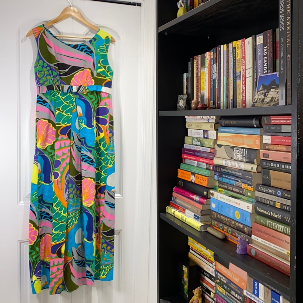 Vintage 1960s Hawaiian Dress
